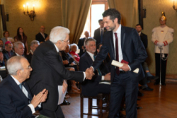 Photo: Accademia Nazionale dei Lincei Staatspräsident Mattarella gratuliert Hannes Pichler